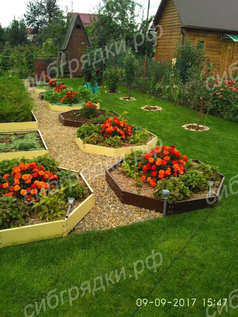 Клумба "Сота" 700 в Иркутске Клумба "Сота" 700 в Иркутске